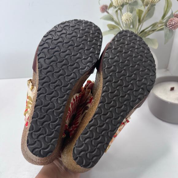 Birkenstock Della Wedge Sandal Leaf Print Brown Women 7/EU 38 NWB Narrow Fit - Picture 9 of 11